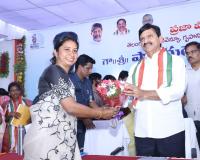 ప్రజా దర్బార్ లో వచ్చిన ప్రతి న్యాయబద్ధమైన సమస్యను పరిష్కరిస్తాం.