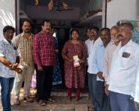 మరణానంతరం కూడా మిత్రుడికి అండగా.. కుటుంబానికి లక్ష రూపాయల సహాయం.