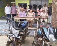వరుస చోరీలకు తెరదించిన పోలీసులు.