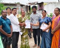 24వ వార్డులో ఎస్‌ఐఆర్ ఫారమ్‌పై ఇంటింటా అవగాహన.