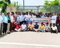 15 రోజుల్లో అర్హులందరికీ అక్రిడిటేషన్ లు.