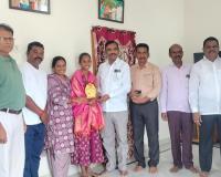 కూచిపూడి నృత్యంలో ప్రతిభ చాటుతున్న కుమారి శృతి.