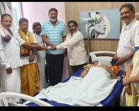 అర్చక కుటుంబానికి ఆర్థిక చేయూత .
