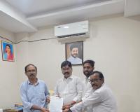 బీసీ హాస్టళ్లలో సీట్లు పెంచాలి.. సొంత భవనాలు నిర్మించాలి.