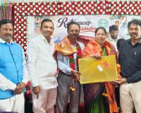కుదించిన ప్రింట్ మీడియా వార్త ఇలా ఉంటుంది: