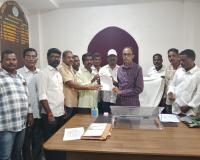 ఫీల్డ్ అసిస్టెంట్లకు నిరసన కార్యక్రమాలతో సంబంధం లేదు.
