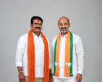 హుజురాబాద్ సభలో రావుల వేణుకు కేంద్ర మంత్రి బండి సంజయ్ కితాబు.