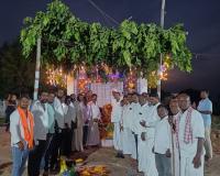 మద్దిగట్లలో వైభవంగా పోచమ్మ బోనాల పండుగ.