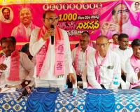 యూత్‌ డిక్లరేషన్‌ హామీలు అమలు చేయాలి.