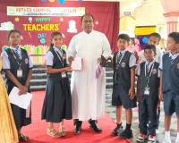 ఫాదర్ కొలంబో పాఠశాలలో ఘనంగా టీచర్స్ డే వేడుకలు.