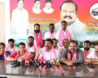 యువ సమరభేరి సక్సెస్‌తో బీజేపీ, కాంగ్రెస్‌లో వణుకు.