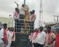వీరవనిత ఐలమ్మ ఆశయాలను యువత ఆదర్శంగా తీసుకోవాలి.