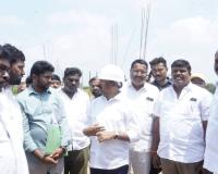 పేద విద్యార్థులకు అంతర్జాతీయ స్థాయి విద్యే లక్ష్యం.