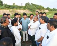 చింతకుంట కెనాల్‌లో నీరు విడుదల చేయాలి.