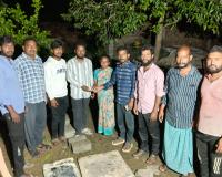మిత్రుడి కుటుంబానికి అండగా నిలిచిన బాల్య మిత్రులు.