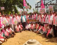 రైతులకు కరెంట్‌ ఇవ్వడంలో కాంగ్రెస్‌ ప్రభుత్వం విఫలం.