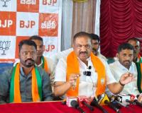 కేంద్ర ప్రభుత్వ నిధులతోనే కరీంనగర్ రూపురేఖలు మారాయి.