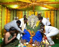 భక్తిశ్రద్ధల మధ్య నగరపాలక సంస్థ గణనాథుడి నిమజ్జన శోభాయాత్ర.