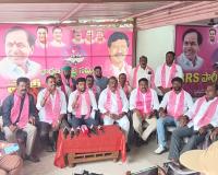 కడియంకు రాజకీయ పునర్జన్మ ఇచ్చింది కేసీఆర్.