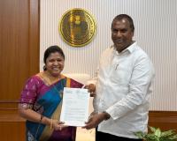 హాస్టళ్ల అభివృద్ధికి నిధులు ఇవ్వాలి.!