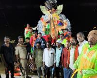 గంగమ్మ ఒడిలోకి గణనాథులు.