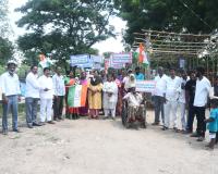 కాజీపేట్ వై ఎస్ ఆర్ నగర్ వాసులకు ప్రభుత్వం పట్టాలి ఇవ్వాలి .