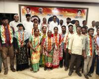 కాంగ్రెస్ లో భారీగా చేరికలు.