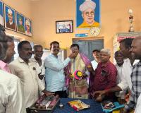 నూతన ఎంఈఓ శాంతన్నకు స్నేహితుల ఆత్మీయ సత్కారం.