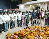 పీచరలో ఘనంగా ఎంగిలిపూల బతుకమ్మ వేడుకలు.
