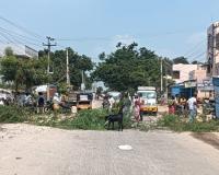 జాఫర్‌గడ్‌లో రోడ్డు కబ్జా కలకలం!