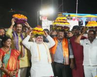 సద్దుల బతుకమ్మ వేడుకల్లో పాల్గొన్న మంత్రి పొన్నం ప్రభాకర్.