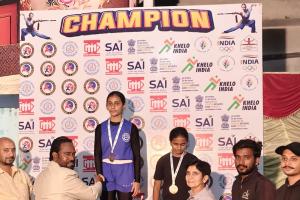 వినాయక నగర్ బస్తీలో ఒక బాక్సింగ్ ఆణిముత్యం రేణుశ్రీ