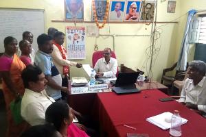 నివాసాలు కోల్పోయిన పేద కుటుంబాలను ఆదుకోవాలి.
