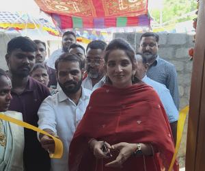 ఇందిరమ్మ ఇంటి గృహప్రవేశం, వివాహ వేడుకలో పాల్గొన్న చైర్‌పర్సన్ సుహాసిని మనోజ్ రావు.